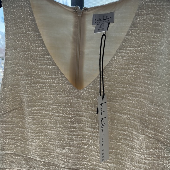 Elegant white dress - Picture 2 of 3